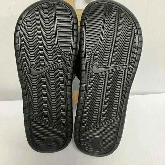 NIKE BENASSI JDI BLACK/WHITE SLIDES # 343881 011 WOMEN’S 7 - Picture 4 of 9